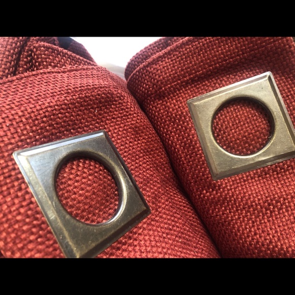 2 Gorgeous rust colored curtain panels. - Picture 4 of 4